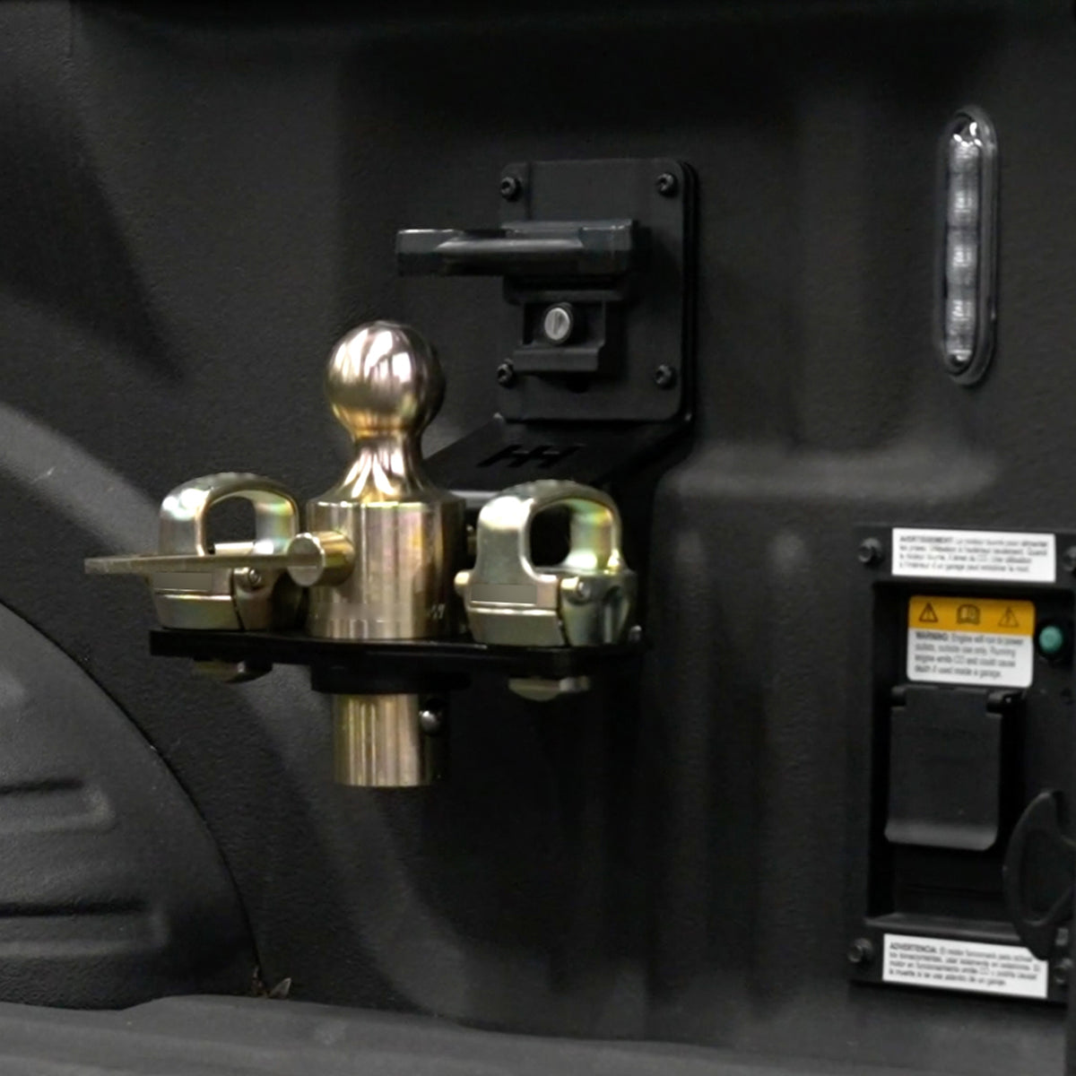 Ford BoxLink Gooseneck Hitcholder™